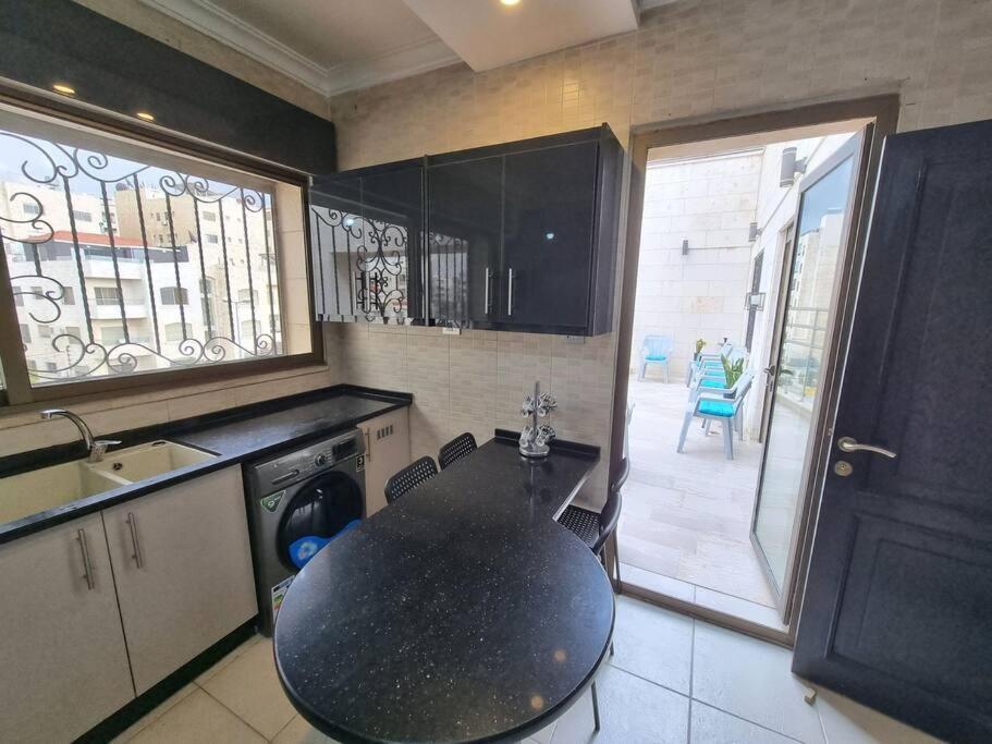 Deir Ghbar 3 Rooms Apart Amán Exterior foto